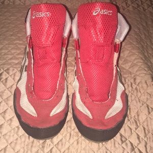 ASICS matflex youth wrestling shoes size 4